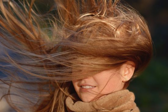 Cheveux : Huit façons naturelles de les rendre plus beaux