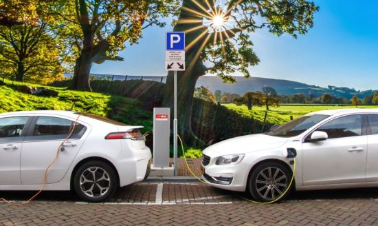 Quels sont les avantages et les inconvénients des voitures électriques ?