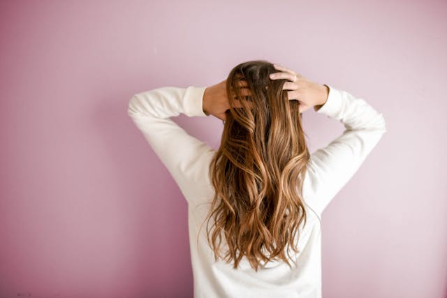 Cheveux : Huit façons naturelles